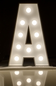 INICJAŁY - dowolne LITERY alfabetu A-Z oraz znaki jak #, &.. 