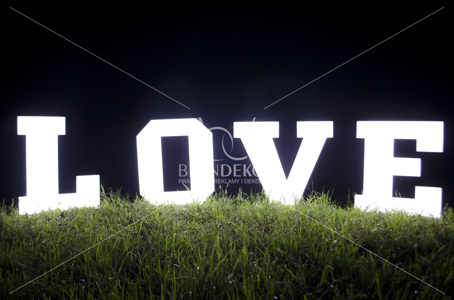 Litery 3D - LOVE