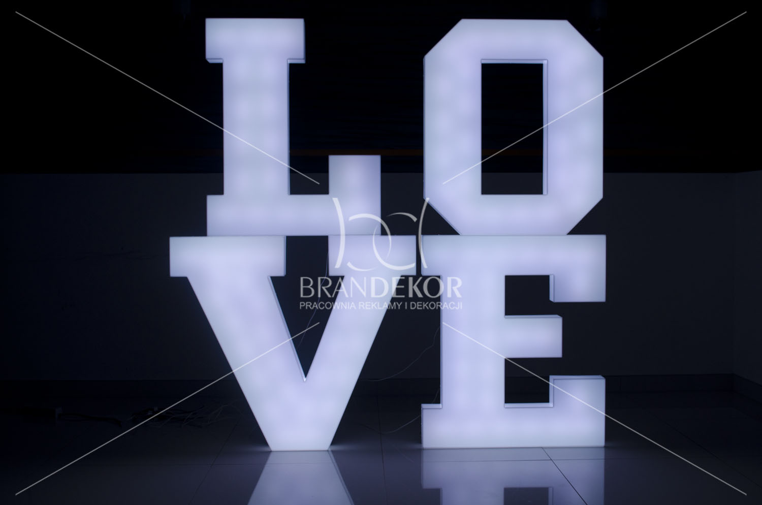LOVE (3D z plexi LED białe)