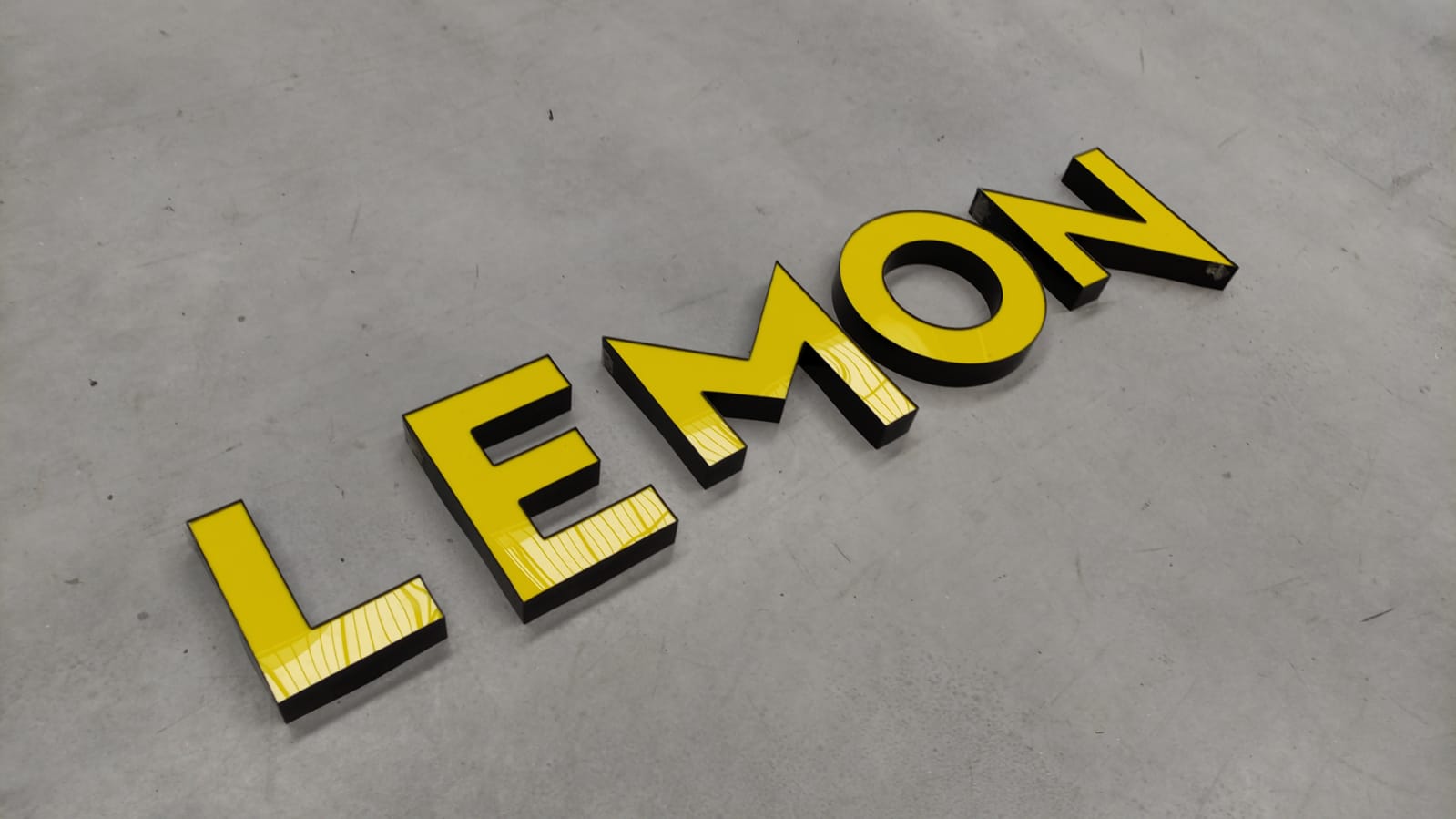 LEMON - letters 3D ALU LED