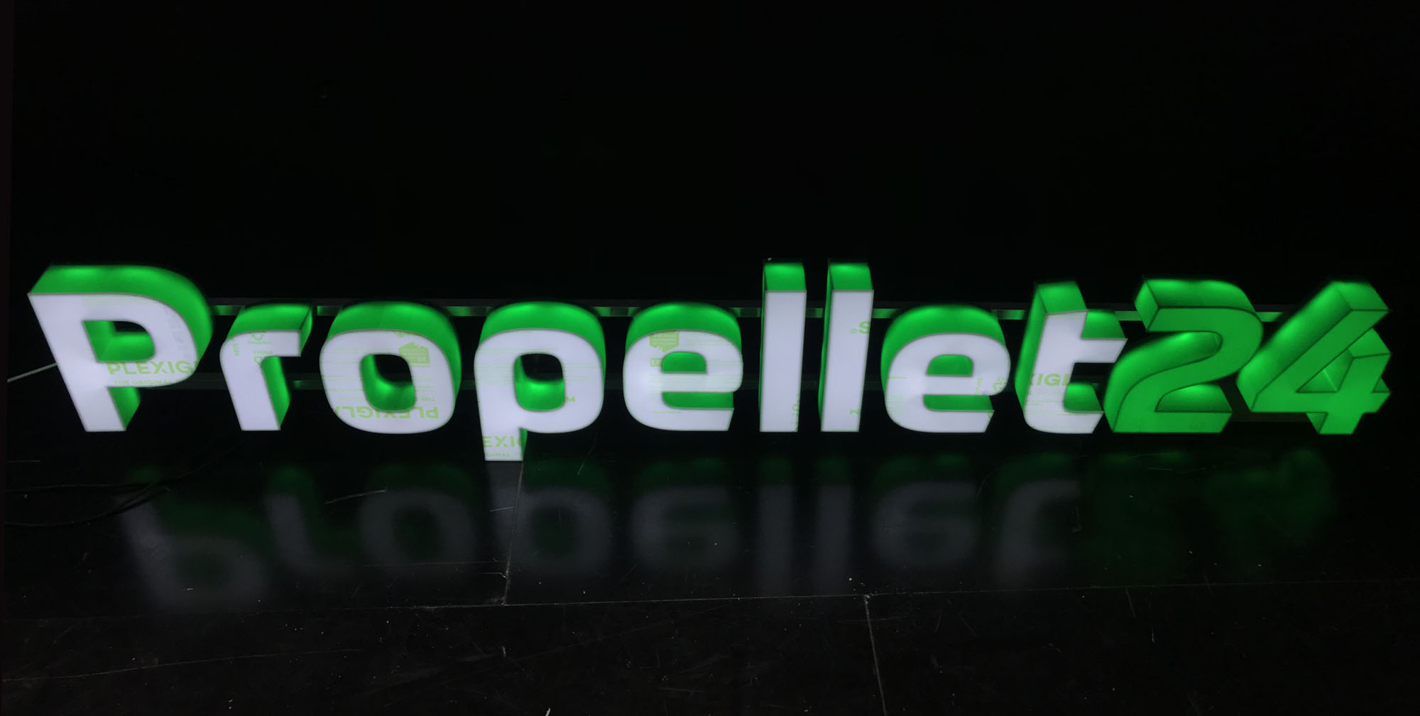 Litery 3D z plexi LED - Propellet24